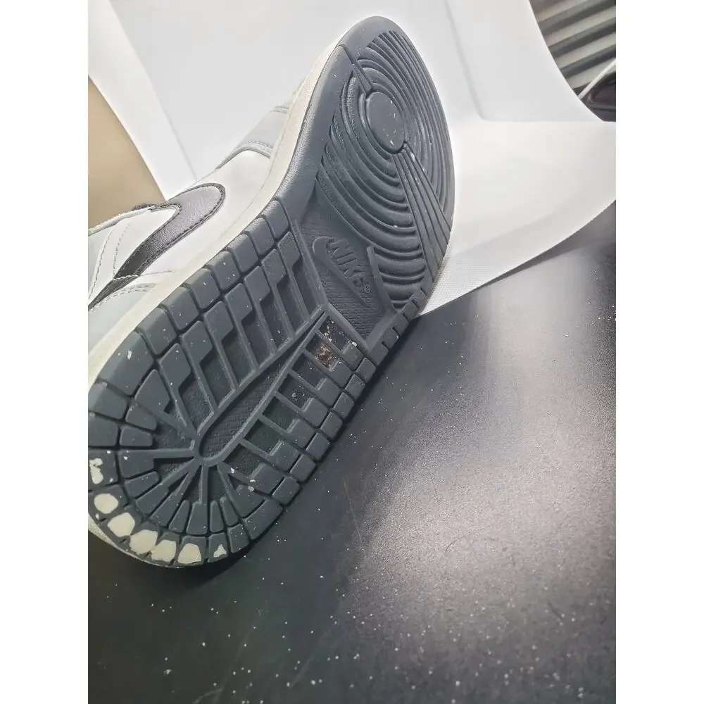 Nike Air Jordan 1 Low Light Smoke Gray Size 8.5 Men Sneakers Retro Athletic Shoe